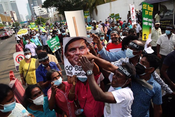 Archivo - Protestas en Colombo por la crisis económica