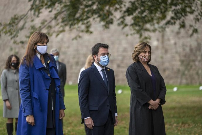 Archivo - La presidenta del Parlament, Laura Borrs; el presidente de la Generalitat, Pere Aragons; y la alcaldesa de Barcelona, Ada Colau. ARCHIVO.