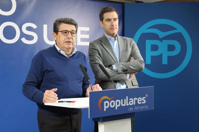 Archivo - Almería.- PP critica la "opacidad" del Gobierno al no responder "a la pregunta concreta sobre finalización" del AVE