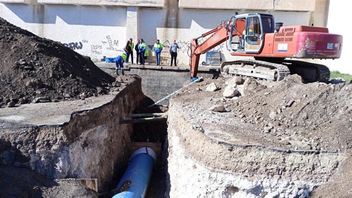 Avería en la red de abastecimiento de agua en Almería