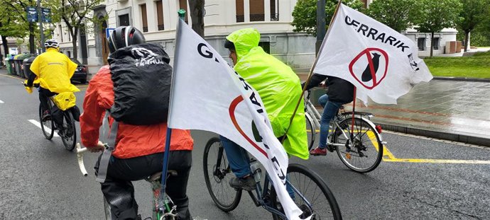 Decimocuarta Marcha Ciclista contra la Guerra, el Gasto y la Industria Militar desde Bilbao