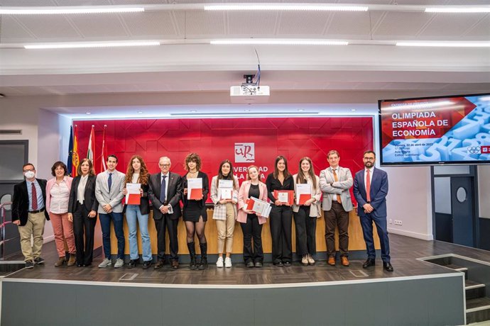 Premiados en la Fase Local de la XIII Olimpiada de Economía de La Rioja