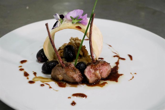 Archivo - Plato de un concurso de pinchos y tapas. Archivo.