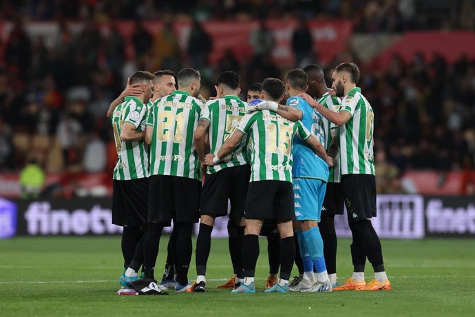 Jugadores del Betis durante el partido