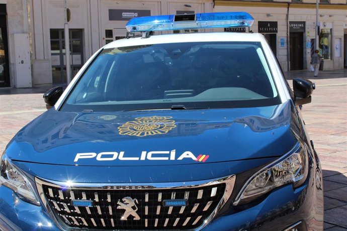 Archivo - Vehículo de la Policía Nacional