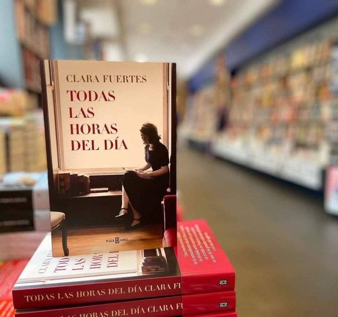 Archivo - 'Todas Las Horas Del Día', La Nueva Novela De Clara Fuertes.