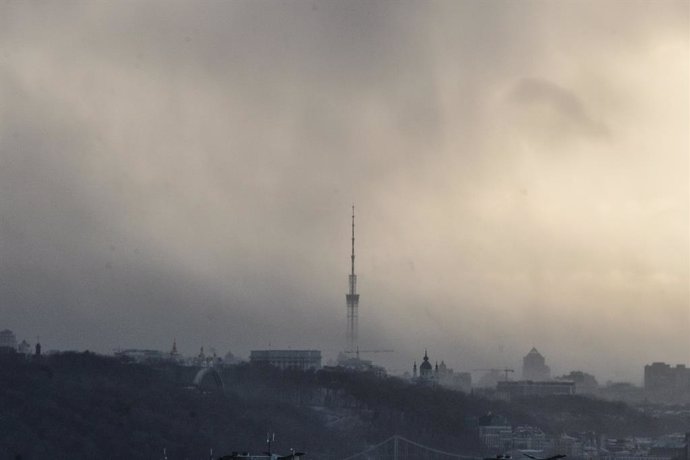 Archivo - Imagen de archivo de la torre de telecomunicaciones de Kiev, en Ucrania