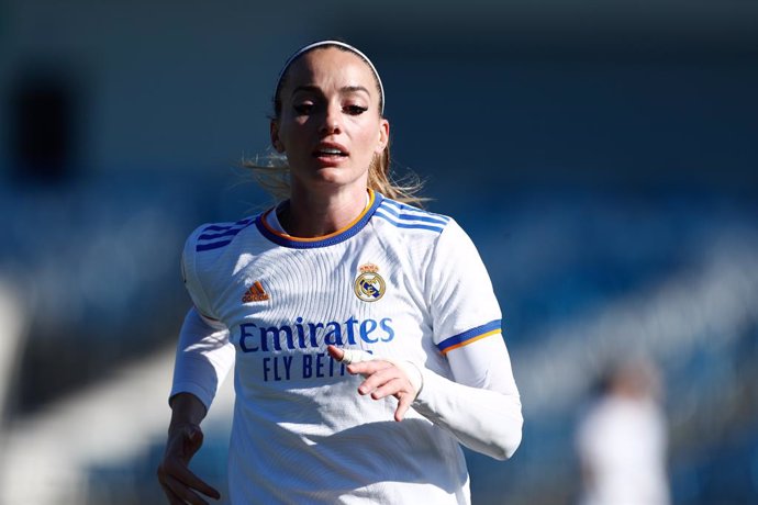 Archivo - Kosovare Asllani of Real Madrid in action during the Spanish WomenLeague, Primera Iberdrola, football match played between Real Madrid and Real Betis Balompie at Alfredo di Stefano stadium on February 06, 2022, in Valdebebas, Madrid, Spain.