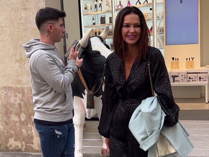 Olga Moreno, con Manuel Bedmar, tras el cumpleaños de Antonio David Flores