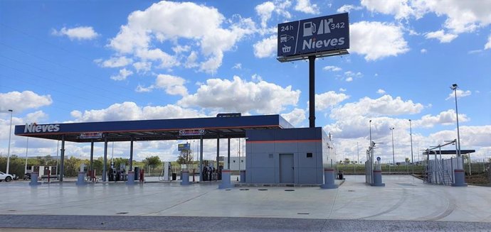 Apertura nueva gasolinera Nieves Mérida