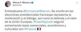 Captura del tuit de Fernández Mañueco en el que felicita a Macron por la victoria en las presidenciales en Francia