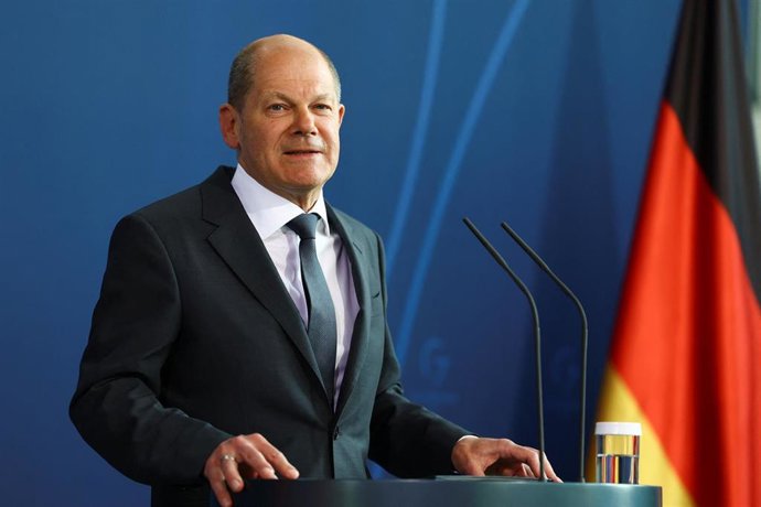 FILED - 19 April 2022, Berlin: German Chancellor Olaf Scholz issues a statement after a conference call with US President Biden and European allies on the situation in Ukraine. German Chancellor Olaf Scholz is hosting a summit in Berlin on Monday to org