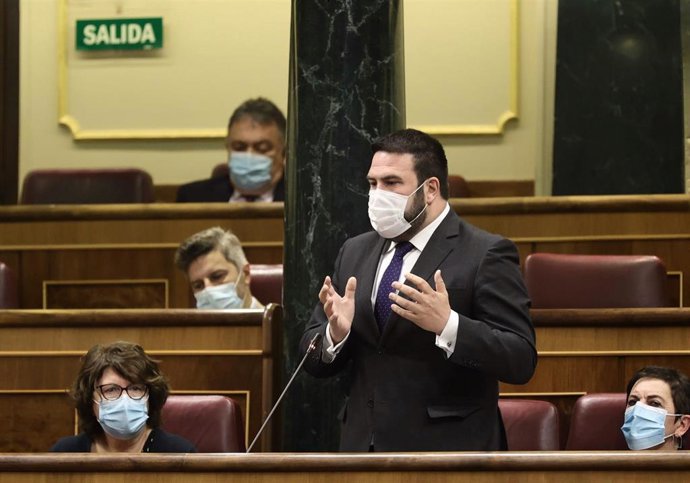 Archivo - El diputado de EH Bildu, Jon Iñarritu