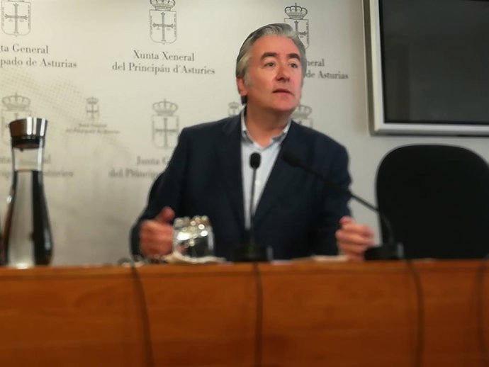El diputado del PP en la Junta General Pablo González