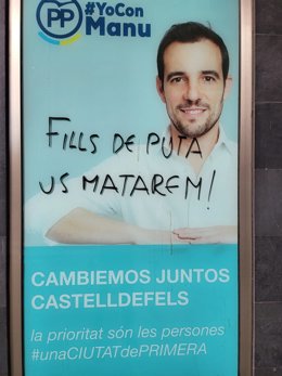 Les pintades aparegudes aquest dilluns a la seu del PP de Castelldefels (Barcelona)