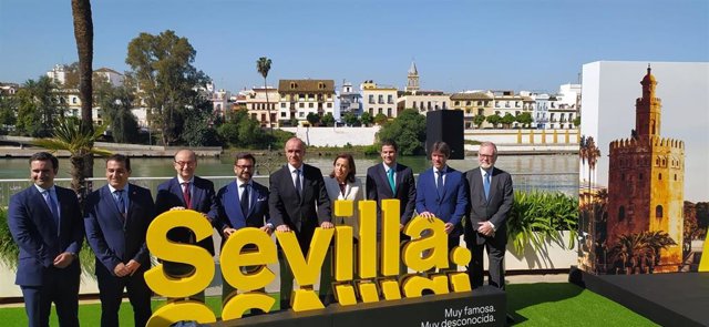 Presentación del programa de actividades para la celebración de la final de la UEFA Europa League en Sevilla