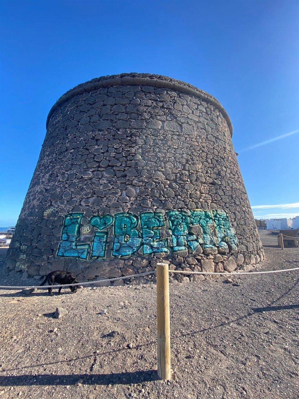 El Ayuntamiento denuncia el ataque vandálico a la Torre del Tostón