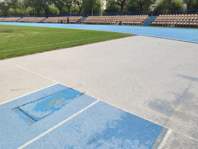 Detalle de las pistas de atletismo del Polideportivo San Pablo.