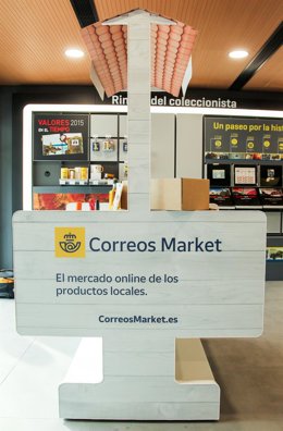Archivo - Logo de Correos Market en una oficina de Madrid.