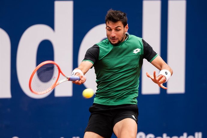 Archivo - 21st April 2021; Real Club de Tennis, Barcelona, Catalonia, Spain; ATP Tour, Mens Singles, Barcelona Open Tennis; Bernabe Zapata Miralles during the 68 Torfeu Conde de Godó in Barcelona Real club de Tenis