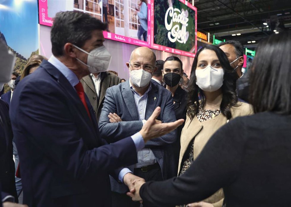 Archivo - El vicpresidente de la Junta y coordinador de Cs en Andalucía, Juan Marín, el diputado de Cs en Castilla y León, Francisco Igea, y la presidenta de Cs, Inés Arrimadas, en una imagen de enero de este año en Fitur.