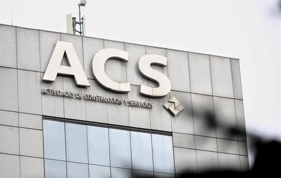 Archivo - Exterior del edificio de la sede de la constructora española Grupo ACS en Madrid