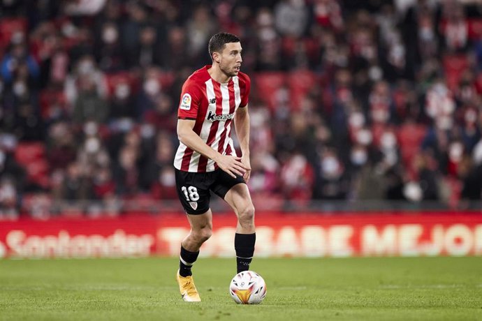 Archivo - Óscar de Marcos, del Athletic Club, en el partido de liga contra el Getafe CF en San Mames, Bilbao, España.