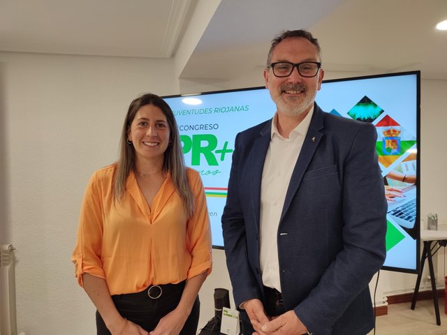 El presidente del PR+, Rubén Antoñanzas, junto a la vicepresidenta, Cristina Galilea