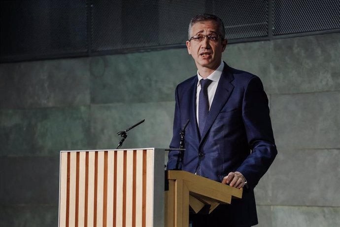 El gobernador del Banco de España, Pablo Hernández de Cos, participa en el Congreso 2022 de la Asociación Española de Capital, Crecimiento e Inversión (Ascri), en el Auditorio Rafael del Pino, a 8 de abril de 2022, en Madrid (España). 