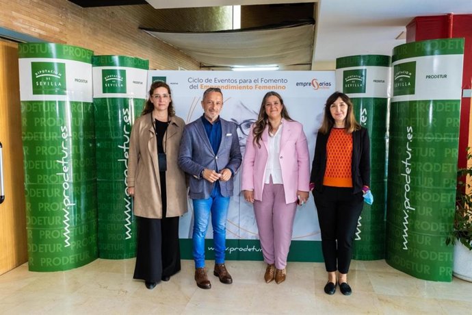 Jornada de apoyo al emprendimiento femenino en la provincia.