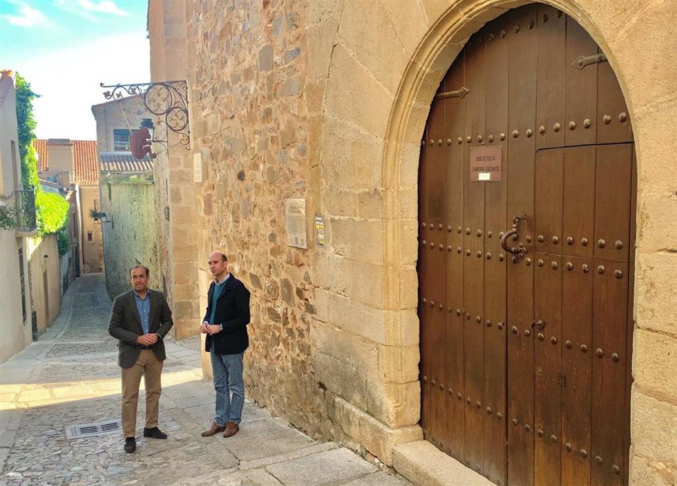 Los portavoces del PP en el Ayuntamiento de Cáceres y en la Diputación, Rafael Mateos y José Ángel Sánchez, respectivamente