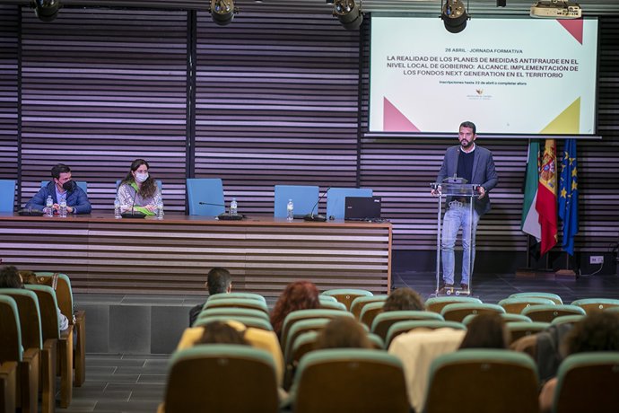 Jornada formativa celebrada en Cáceres para que los municipios aprendan a gestionar "con rigor" los fondos Next Generation de Europa