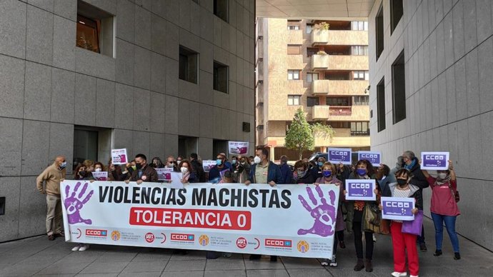 Concentración de UGT y CCOO contra la violencia machista