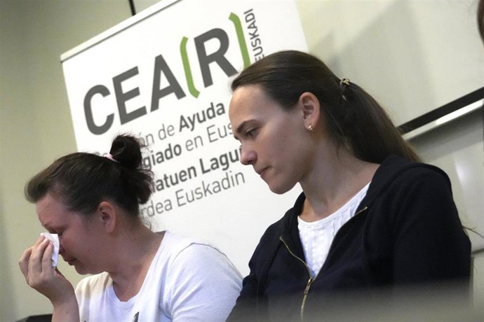 Dos refugiadas ucracianas en el centro BBK GoodHostel, gestionado por la Comisión Española de Ayuda al Refugiado (CEAR)