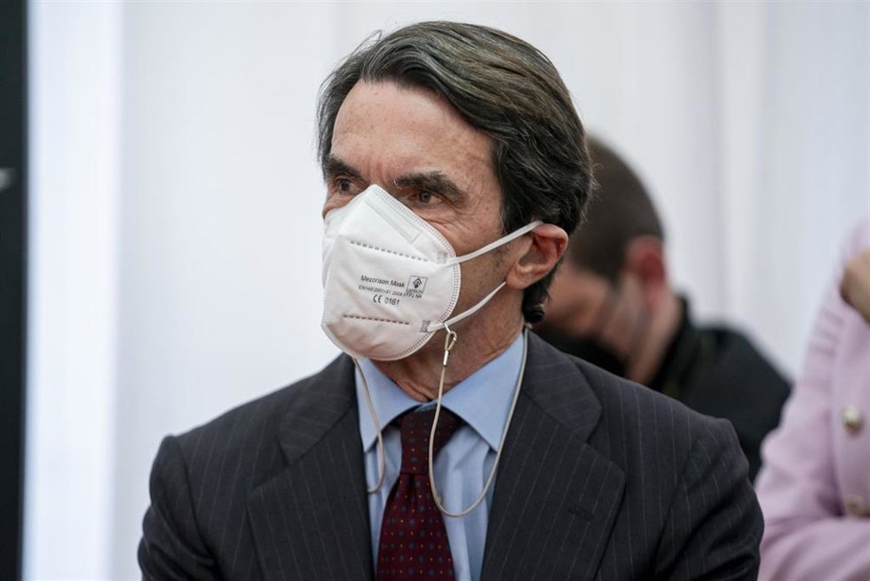 Archivo - El expresidente del Gobierno José María Aznar en la inauguración de la Clínica CEMTRO III en el Centro Comercial Mirasierra Gallery, a 22 de marzo de 2022, en Madrid (España). 