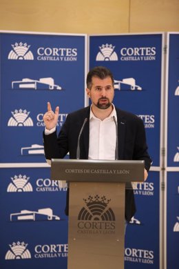 Luis Tudanca analiza en rueda de prensa en las Cortes en plan anticrisis de la Junta
