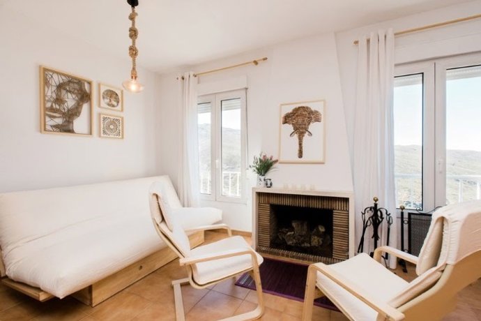 El intercambio de casas aumenta un 500% durante el puente de mayo, con más de 5.000 pernoctaciones.