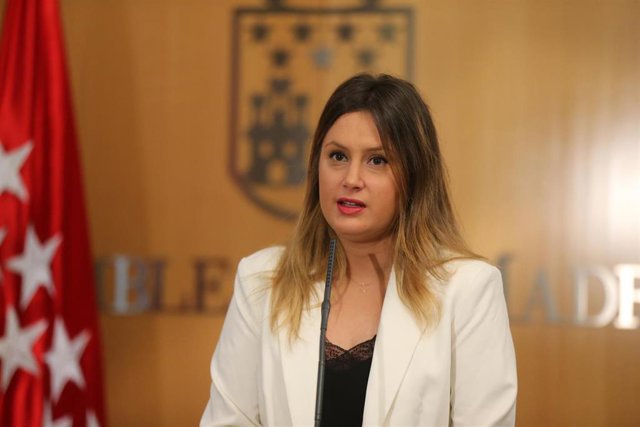 Unidas Podemos defiende que ayer Mayer y Mato se sentaron en el banquillo por "combatir la corrupción" Archivo - La portavoz adjunta de Unidas Podemos en la Asamblea de Madrid, Alejandra Jacinto, en una sesión plenaria en la Asamblea de Madrid, a 24 de marzo de 2022, en Madrid (España).