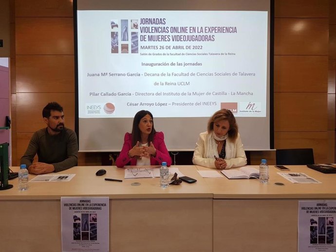Inauguración de las jornadas 'Violencias online en la experiencia de mujeres videojugadoras'.