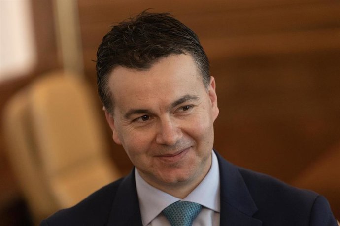 El portavoz del PSOE en el Congreso, Héctor Gómez, durante una entrevista para Europa Press.