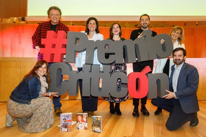 La novela 'Maneras de vivir', de Luis Leante, gana la segunda edición del Premio Criticón