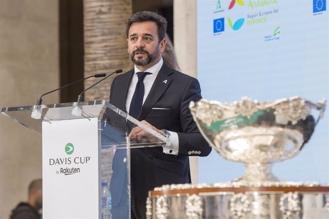 Manuel Alejandro Cardenete, consejero de Educación y Deporte de la Junta de Andalucía, en el sorteo de la fase de grupos de la Copa Davis celebrado en Málaga