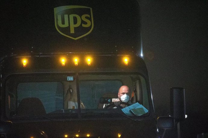 Archivo - Camión de UPS