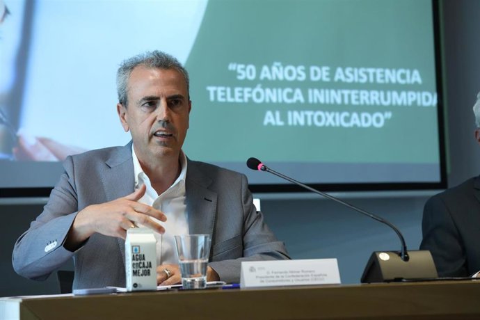 Archivo - El presidente de la Confederación Española de Consumidores y Usuarios (CECU), Fernando Móner Romero, interviene en una mesa redonda en la inauguración de la Jornada Conmemorativa '50 Aniversario del Servicio de Información Toxicológica (SIT).