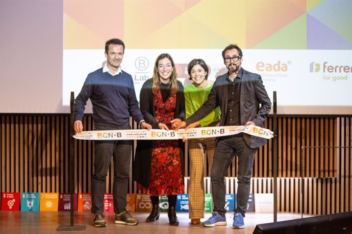 El CEO de Ferrer,  Mario Rovirosa; la directora de Barcelona+B, Elena Damiá; la professora d'estratgia i directora de msters en sostenibilidas d'EADA, Federuca Massa-Saluzo; i el comissionat per a l'Agenda 2030 de l'Ajuntament, Miquel Rodriguez.