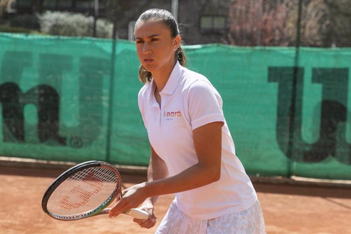 La tenista española Sara Sorribes durante un entrenamiento