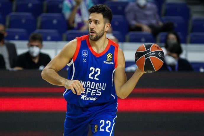 Archivo - Vasilje Micic durante un partido del Anadolu Efes