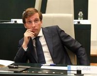 Almeida pide que "el foco" se ponga en los estafadores y aguanta con la "conciencia tranquila" el "injusto señalamiento"