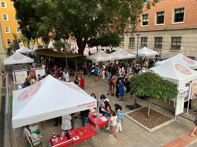 Celebración de la 'Noche Mediterránea de las Investigadoras Goes To School (MEDNIGHT GTS)'
