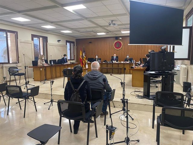 Juicio en la Sección Primera de la Audiencia Provincial de Baleares a un hombre acusado de abusar a su bisnieta